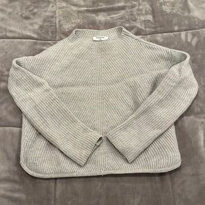 Aritzia gray sweater